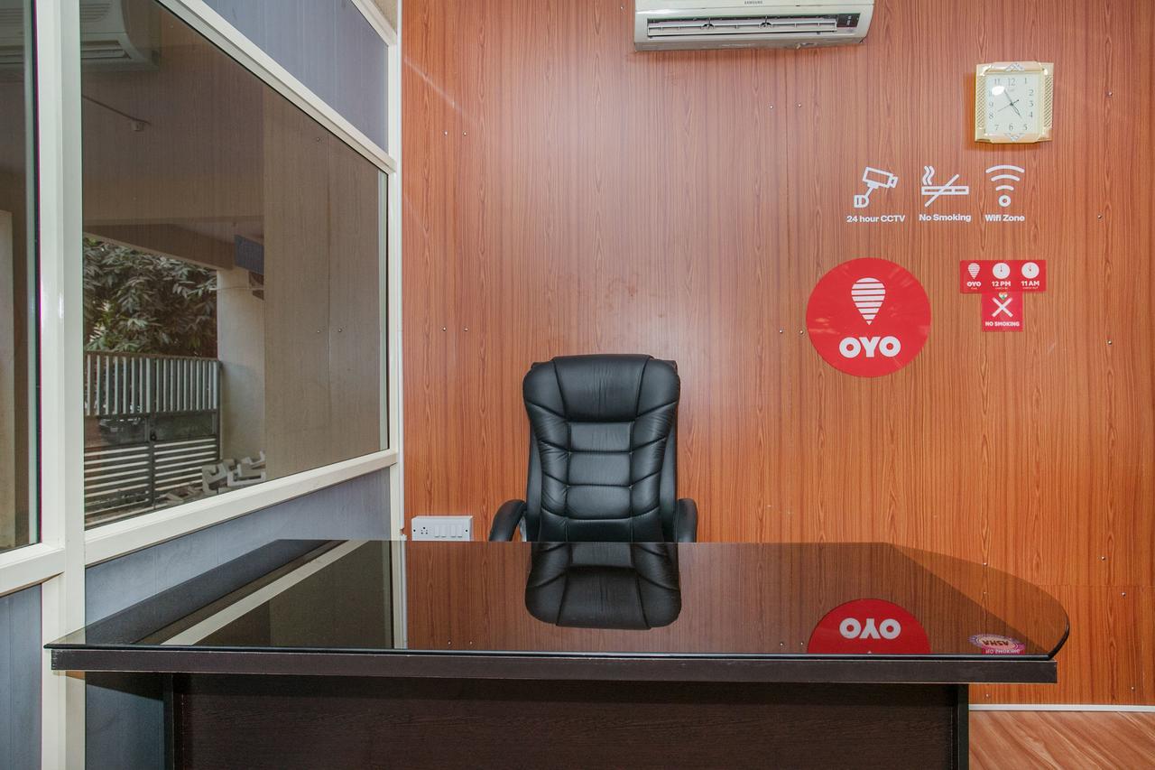 Oyo 9702 Hebbal Hotel Bangalore Exterior photo